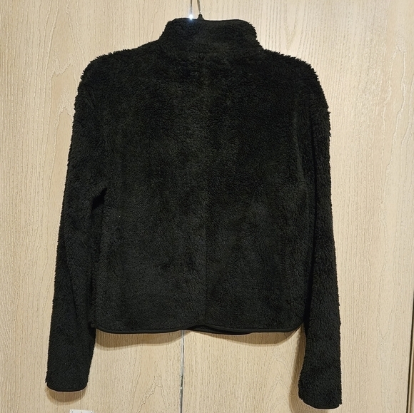 Wallflower Sherpa Pullover in Black - Picture 2 of 7